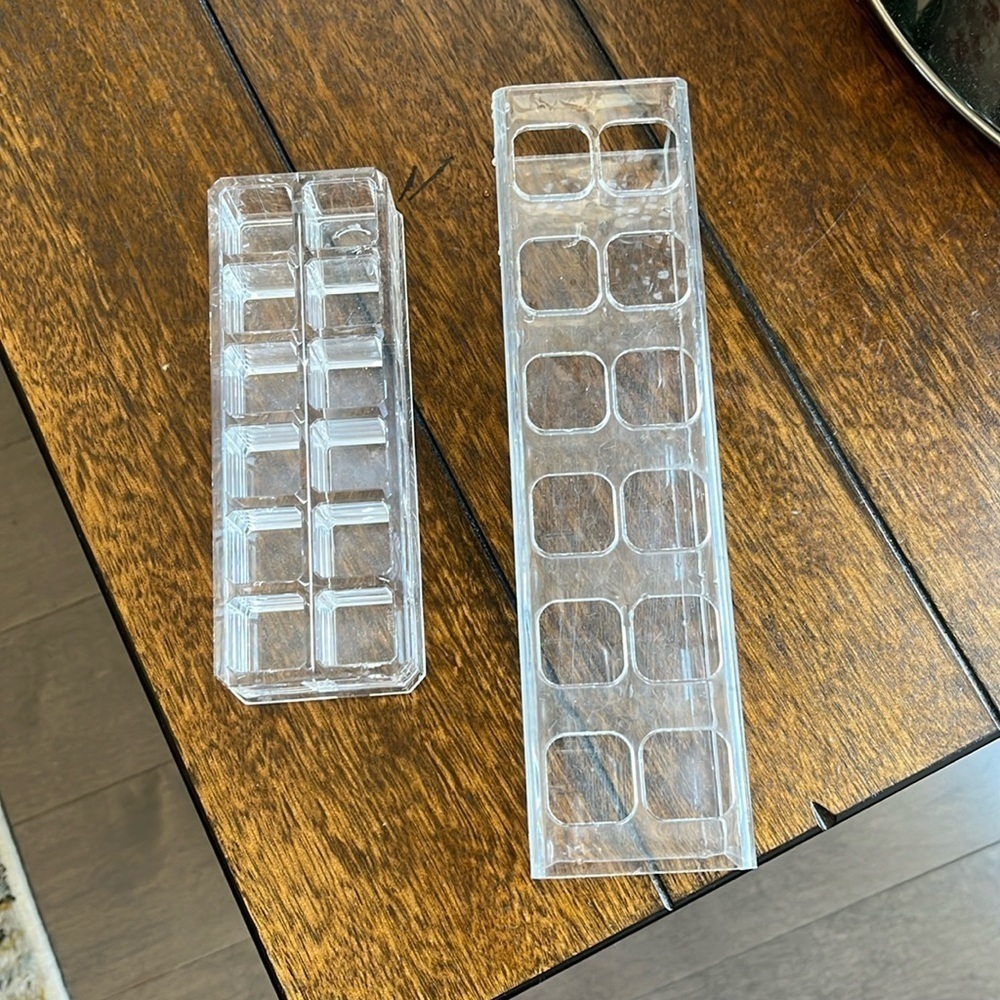 24 Lipstick holder set​